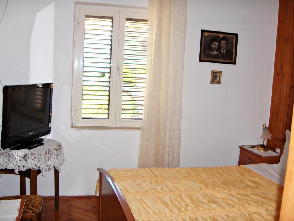 Guest House Roza Vrboska Rom bilde