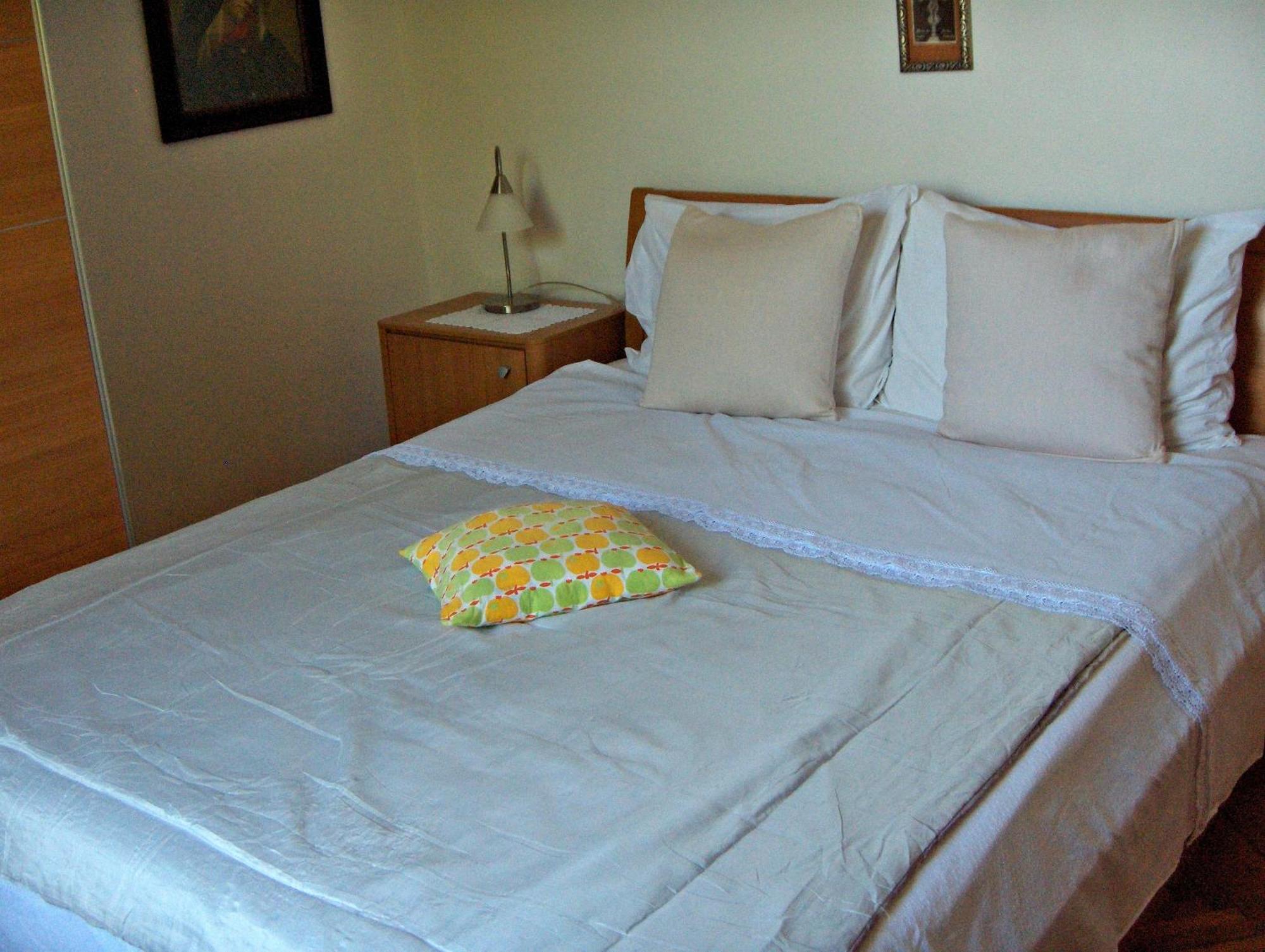 Guest House Roza Vrboska Rom bilde