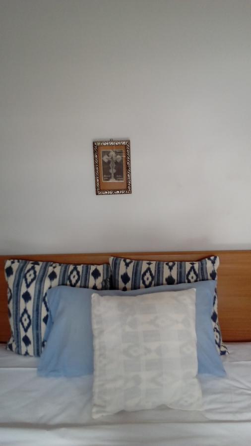 Guest House Roza Vrboska Eksteriør bilde
